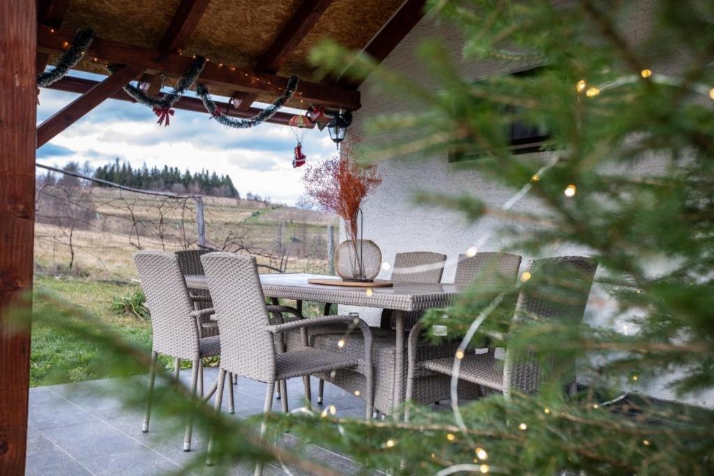 Holiday House On The Riverside Ogulin Exterior foto