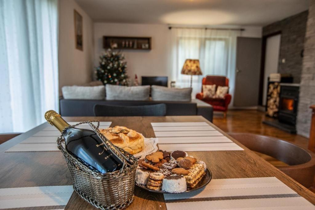 Holiday House On The Riverside Ogulin Exterior foto